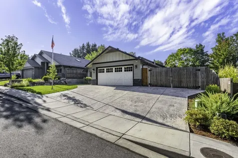 231 SE Sand Canyon Lane Grants Pass OR 97527