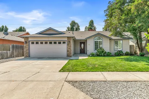 935 Hampton Way Medford OR 97501