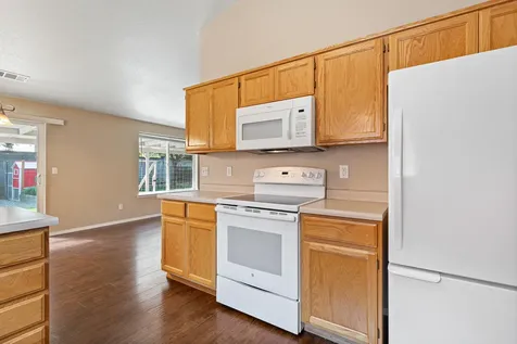935 Hampton Way Medford OR 97501