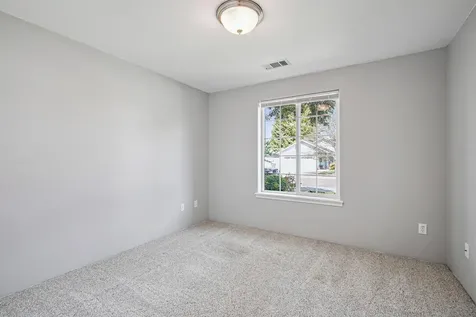 935 Hampton Way Medford OR 97501