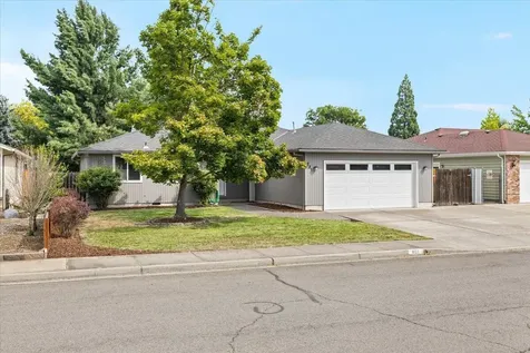 881 Westrop Drive Central Point OR 97502