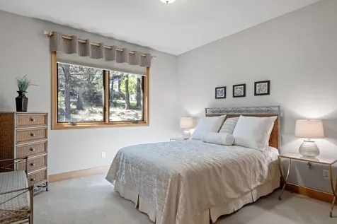 3352 NW Windwood Way Bend OR 97703