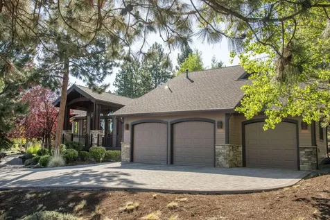 3352 NW Windwood Way Bend OR 97703
