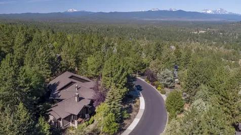 3352 NW Windwood Way Bend OR 97703