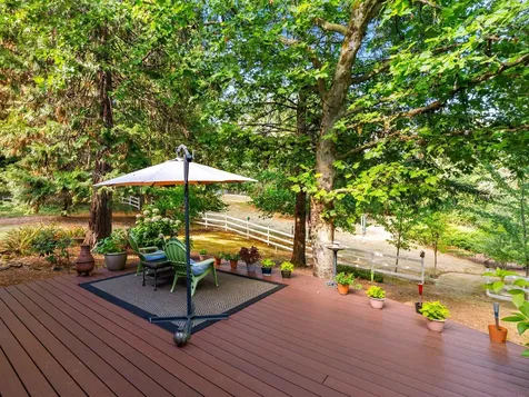 19875 SW Meadow View Drive Mcminnville OR 97128