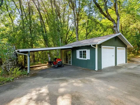 19875 SW Meadow View Drive Mcminnville OR 97128
