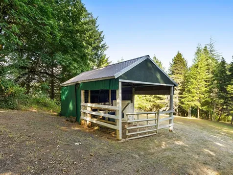 19875 SW Meadow View Drive Mcminnville OR 97128