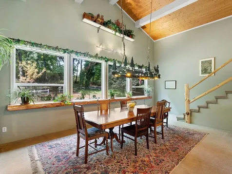 19875 SW Meadow View Drive Mcminnville OR 97128