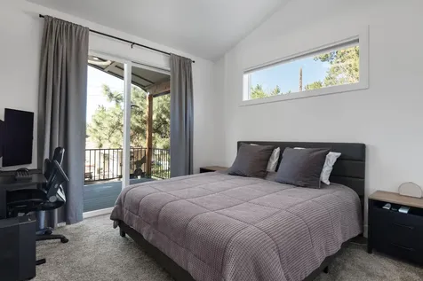 202 NW Thurston Avenue Bend OR 97703