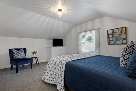 202 NW Thurston Avenue Bend OR 97703