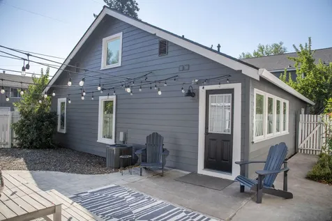 202 NW Thurston Avenue Bend OR 97703