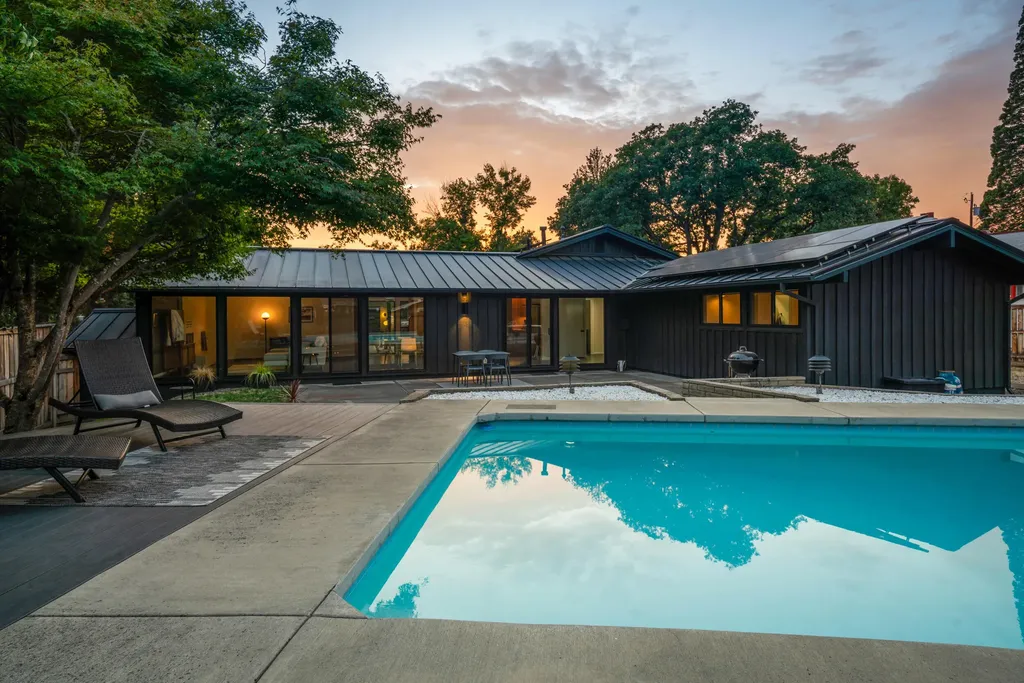 101 S Modoc Avenue Medford OR 97504