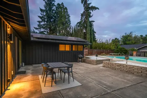 101 S Modoc Avenue Medford OR 97504