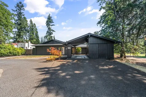 101 S Modoc Avenue Medford OR 97504