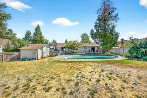 1288 Tobin Court Grants Pass OR 97527