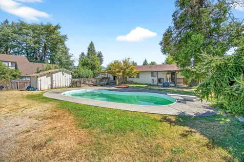 1288 Tobin Court Grants Pass OR 97527