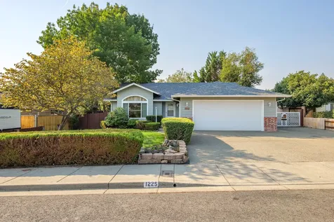 1225 Marcus Way Grants Pass OR 97527