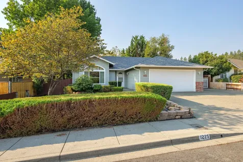 1225 Marcus Way Grants Pass OR 97527