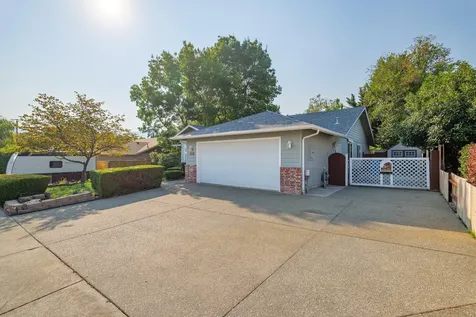 1225 Marcus Way Grants Pass OR 97527