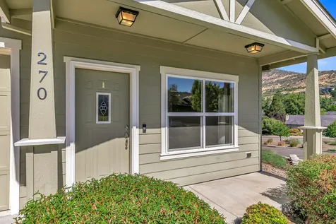 270 Dunthorpe Drive Medford OR 97504