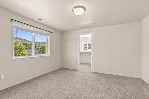 270 Dunthorpe Drive Medford OR 97504
