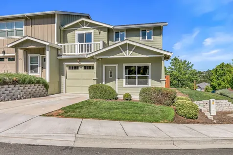 270 Dunthorpe Drive Medford OR 97504