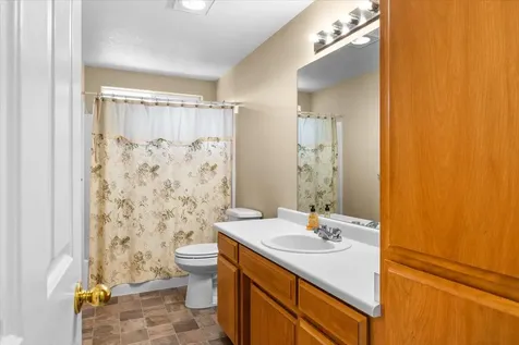 458 Hayes Avenue Medford OR 97501