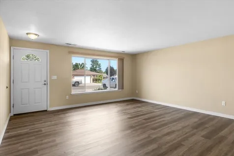 458 Hayes Avenue Medford OR 97501