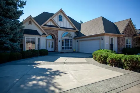 100 Pebble Creek Drive Eagle Point OR 97524
