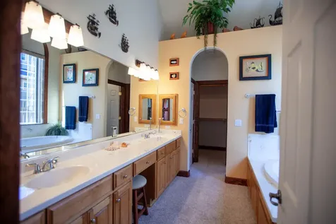 100 Pebble Creek Drive Eagle Point OR 97524