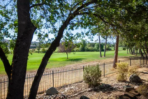 100 Pebble Creek Drive Eagle Point OR 97524
