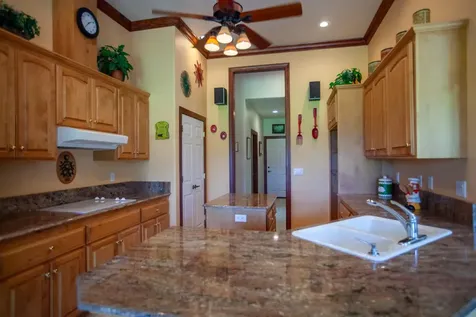 100 Pebble Creek Drive Eagle Point OR 97524