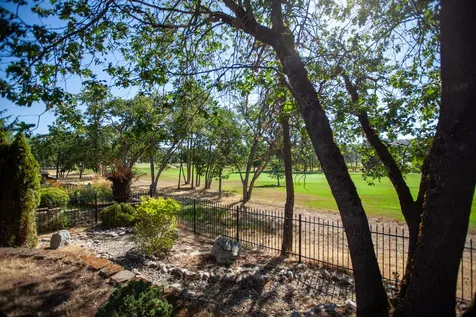 100 Pebble Creek Drive Eagle Point OR 97524
