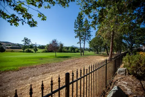 100 Pebble Creek Drive Eagle Point OR 97524