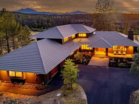 69305 Hawksflight Drive Sisters OR 97759