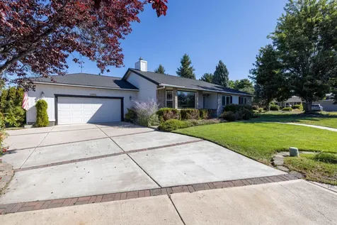 2114 NW Canyon Drive Redmond OR 97756