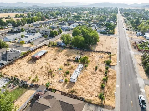 3131 Avenue A White City OR 97503