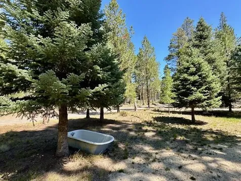15681 Blue Bird Lane La Pine OR 97739