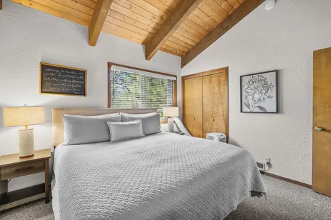 57550 Lark Lane Sunriver OR 97707