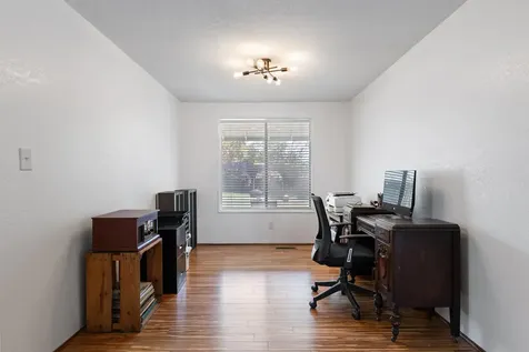 1536 Cambridge Circle Medford OR 97504