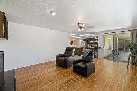 1536 Cambridge Circle Medford OR 97504