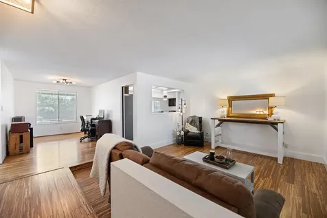 1536 Cambridge Circle Medford OR 97504