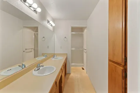 831 NE Piedmont Avenue Grants Pass OR 97526