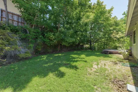 831 NE Piedmont Avenue Grants Pass OR 97526
