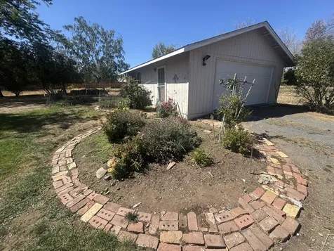2615 SW 21st Street Redmond OR 97756