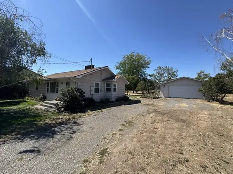 2615 SW 21st Street Redmond OR 97756