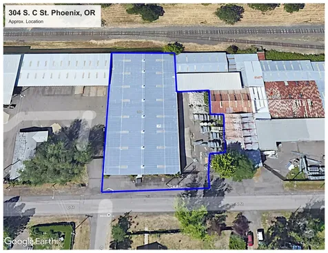 304 S C Street Phoenix OR 97535