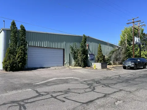 304 S C Street Phoenix OR 97535