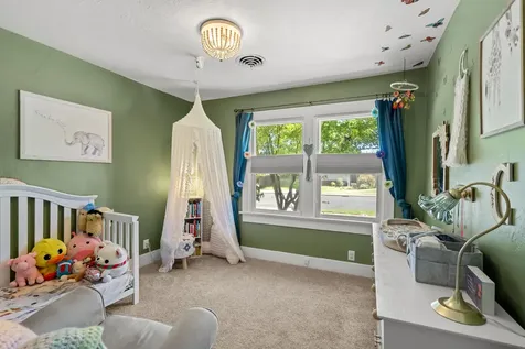 708 S Peach Street Medford OR 97501