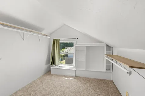 708 S Peach Street Medford OR 97501